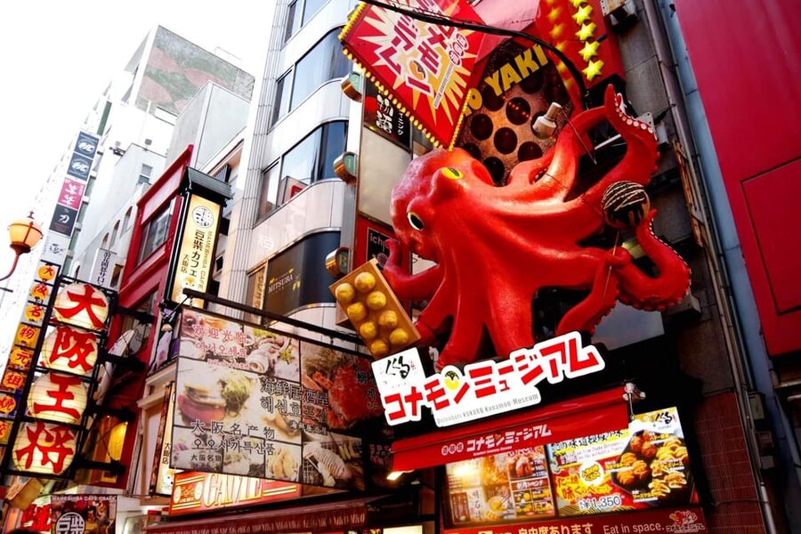 1-Day walking tour in Osaka:Castle, temples and Ukiyoe - Should you book it?