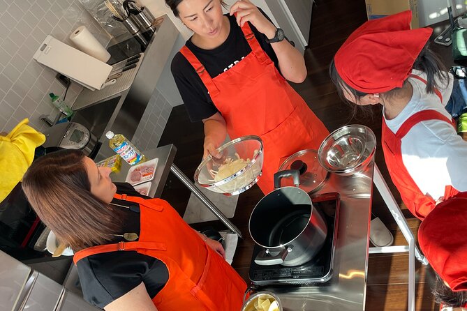 Cooking Ramen&Gyoza/KatsuCurry/Bento/Okonomiyaki+Store Tour@Osaka - Beginning at Osaka Tenmangu Shrine and the local shops