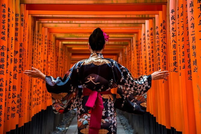 Discover Himeji, Kobe and Nara from Osaka - One long day, three very different Japanese cities