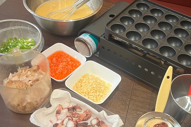 Experience Cooking Takoyaki in its Birthplace, Osaka - Eating the takoyaki while it is hot