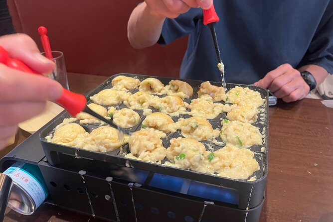 Experience Cooking Takoyaki in its Birthplace, Osaka - The hosts and the tone of the class