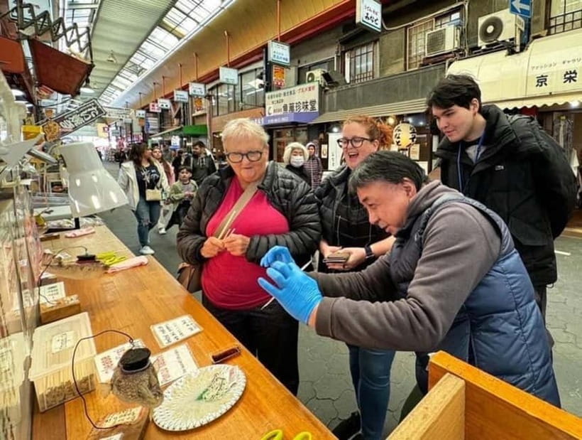 Food crawl: Discover Osaka’s soul with every step! - Okonomiyaki and kushikatsu: Osaka’s classic pair