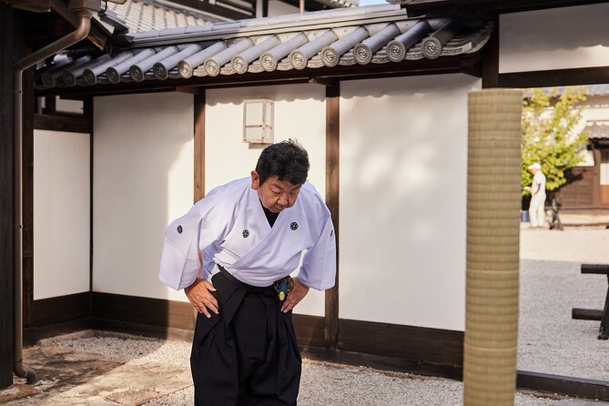 Honor - Experience Samurai & traditional Culture to the fullest - Armor changes the scale of the experience