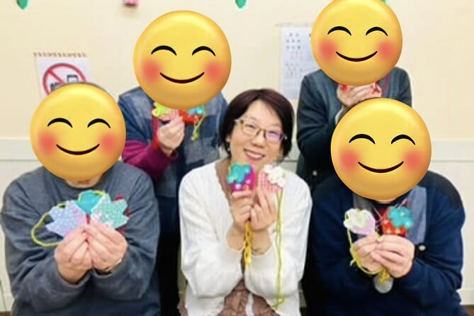 Japanese miniature kimono made with origami in Osaka - Meeting Hiroko near Abeno Station