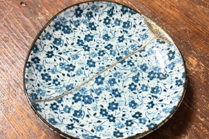 Kintsugi Workshop: Beauty in Brokenness - Applying the gold-colored finish