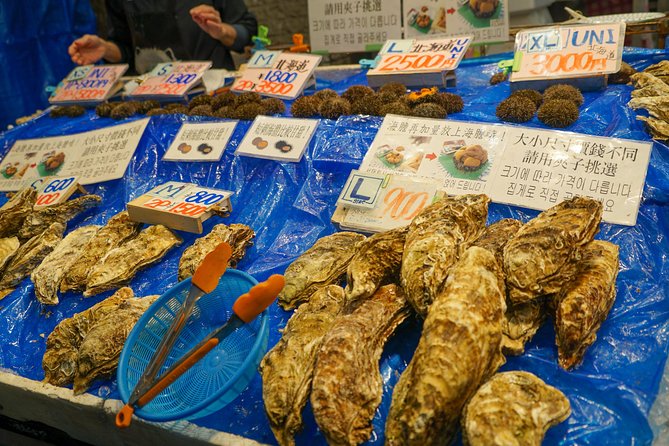Kuromon Market Food Walking Tour in Osaka (6 stops, 6 tastes) - Namba, comedy, and the route toward Dotonbori