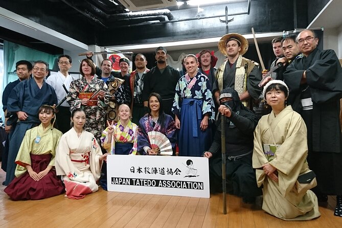 Learn The Katana 'Sword' Technique of Samurai and Ninja - Taking part in the tate battle scene