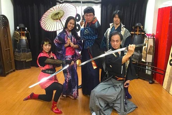 Learn The Katana 'Sword' Technique of Samurai and Ninja - Finishing with rubber shuriken throwing