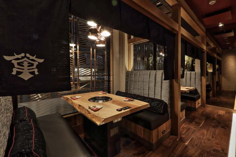 Manno: Osaka Premium Wagyu BBQ Experience Reservation - Three wagyu courses, three levels of choice