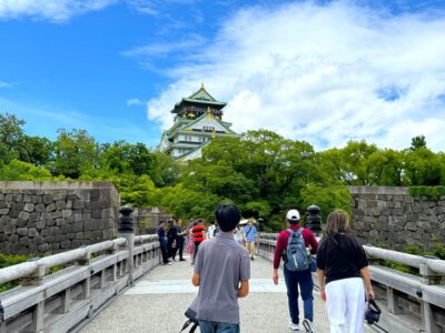 1-Day Guided Tour – Sky Bldg, Castle, Namba Shinsekai