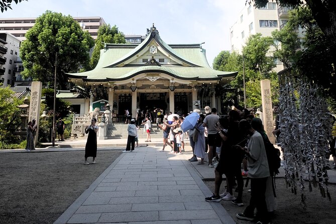 Osaka 4-Hour Walking Tour: Hotspots and Hidden Gems - Why the lion shrine makes a strong beginning