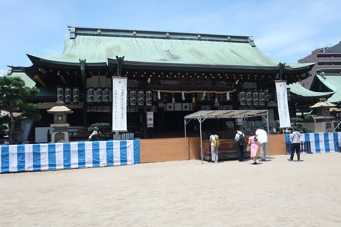 Osaka Castle and a visit to the longest shopping street in Japan - A private guide changes the feel of the tour