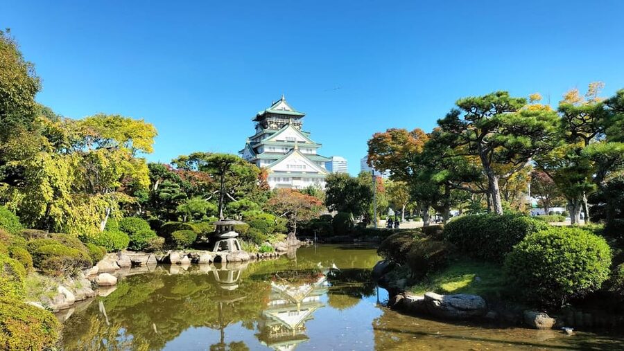 Osaka Castle Guided Tour - Starting at the castle grounds