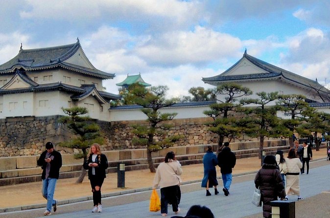 Osaka Castle & Temple Walking Tour with Multilingual Audio Guide - Taking the Tanimachi Line to Osaka Castle