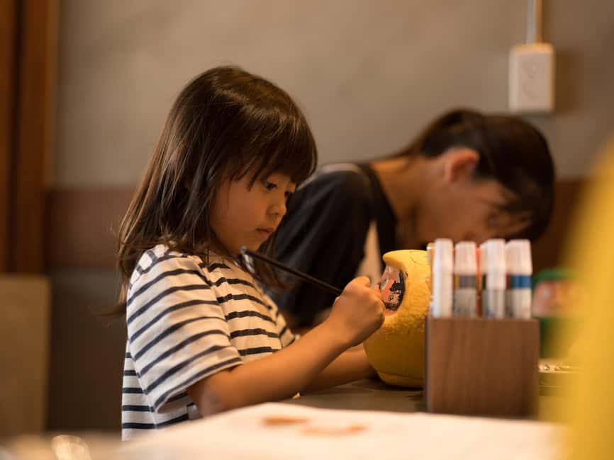 Osaka Daruma Workshop — Paint Your Own Good-Luck Daruma - Finishing the doll and taking it home
