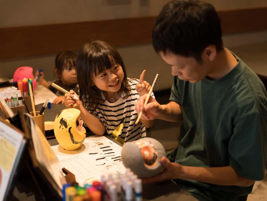 Osaka Daruma Workshop — Paint Your Own Good-Luck Daruma - Arriving at DARUMA CLUB in Nipponbashi