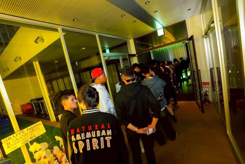 Osaka Dotonbori:GIRAFFE Nightclub Ticket with Drink/VIP Plan - The atmosphere for international visitors