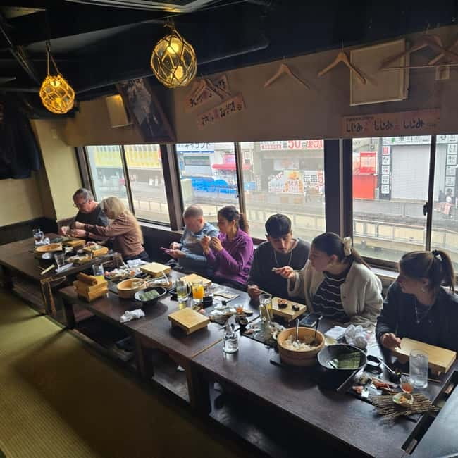 Osaka Dotonbori: Hand Roll Sushi Experience - Who will enjoy this most