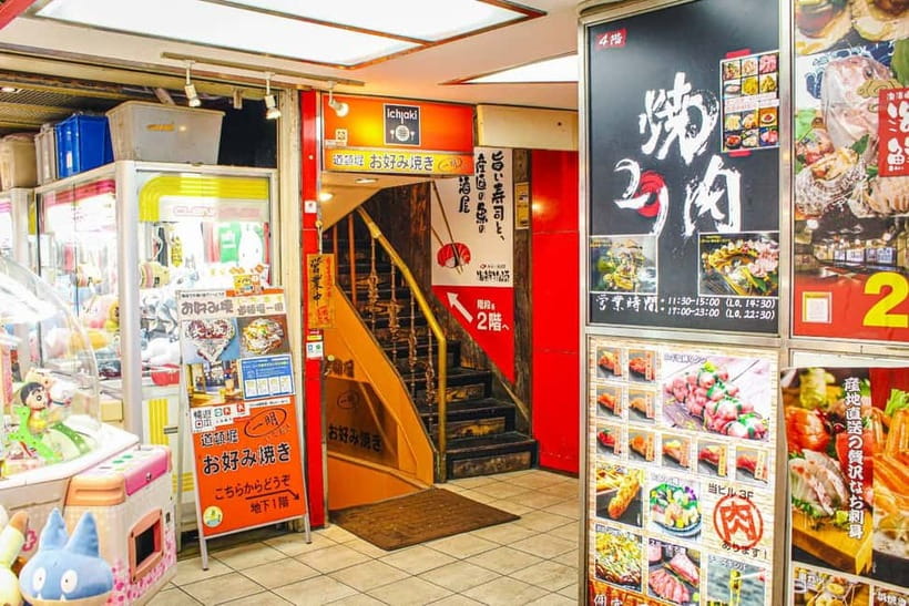 Osaka Dotonbori: Hand Roll Sushi Experience - Practical details that make the day easier
