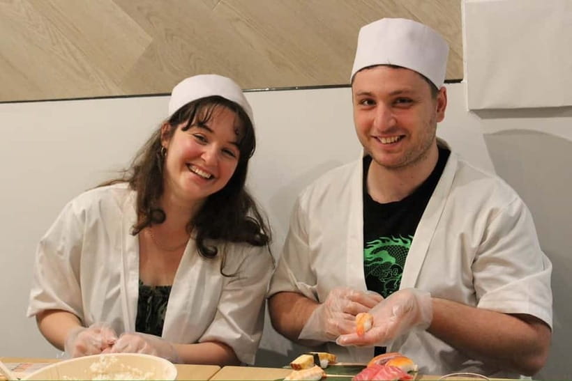 Osaka Dotonbori: Sushi Making Experience - Sushi cosplay, photos, and the certificate
