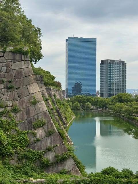 Osaka: Early Morning Osaka Castle Guided Tour, Avoid Crowds - The main Osaka Castle stop