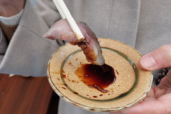 Osaka Food Tour with 10 Classic Japanese Tastings & Drinks - Sweet stops: taiyaki, dango, and rice crackers