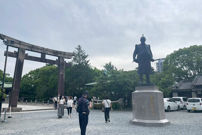 Osaka Full-Day Experience with Castle, Kushikastu and Temple - The private format and daily pace