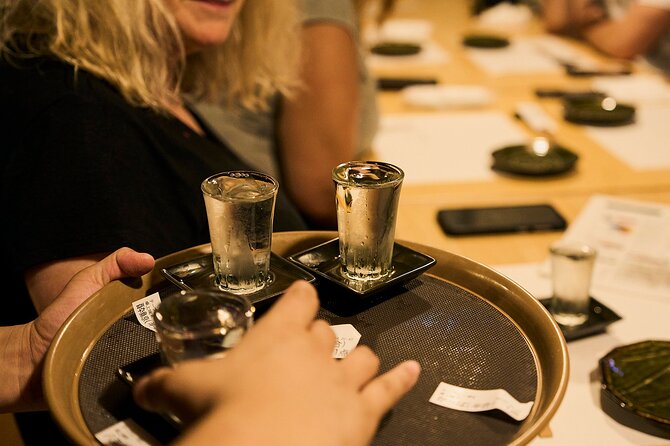 Osaka: Guided Food Tour with 12 Dishes at 4 Local Eateries - Why this tour works well in Osaka’s food capital