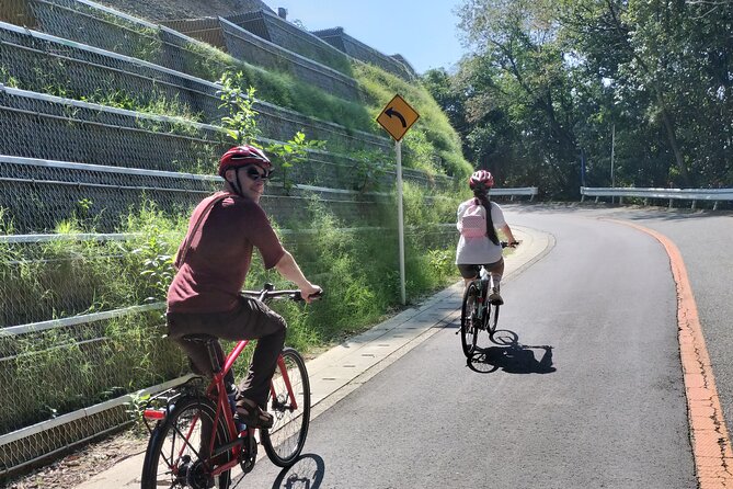 Osaka Half-day E-bike Adventure: Minoh Falls & Katsuoji Temple - Starting at Sakurai Station and finding your rhythm