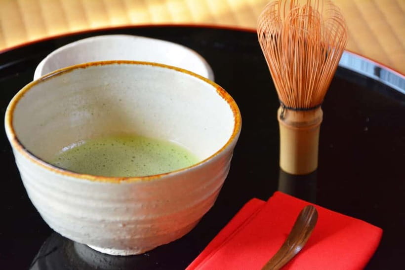 Osaka; Japanese Tea ceremony experience, Macha and Sencha - Watching the matcha preparation