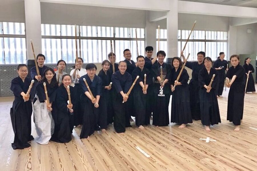 Osaka: Kendo Workshop Experience - Changing clothes and learning dojo manners