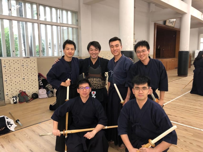 Osaka: Kendo Workshop Experience - Watching skilled instructors up close