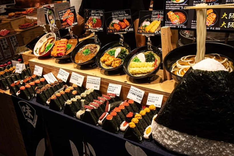 Osaka: Kuromon Market Street Food Tour with Pro Local Guide - Dietary requests are possible, but allergies are a serious concern