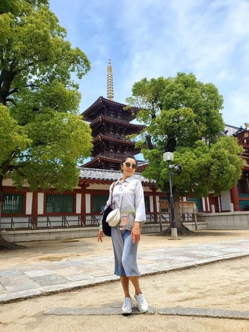 Osaka Like a Local: 6 Hours of Walking, Eating & Exploring! - Key points at a glance