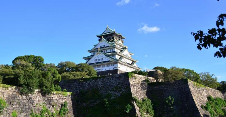 Osaka: Main Sights and Hidden Spots Guided Walking Tour - Tsuruhashi and the narrow streets of Korea Town