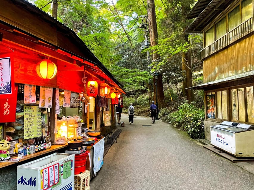 Osaka: Minoh, Katsuoji Temple, & Minoh Falls Full-day Tour - Katsuoji Temple and its hundreds of Daruma dolls