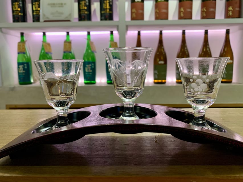 Osaka: Namba Pub Bar Crawl with a Local Guide - Group size, pace, and social feel