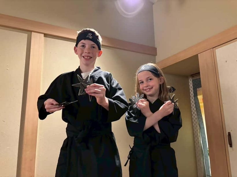 Osaka: Ninja Experience Cafe in Dotonbori - Changing into a ninja in central Dotonbori