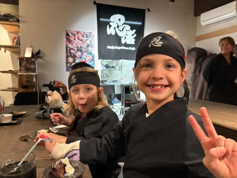 Osaka: Ninja Experience Cafe in Dotonbori - Photos, drinks, and the cafe atmosphere