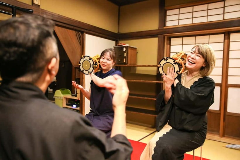 Osaka: Noh Performance with English Subtitles and Workshop - Inside Yamamoto Noh Theater near Osaka Castle