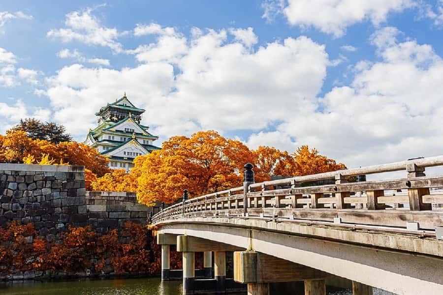 Osaka: Osaka Castle 3 hours Historical Walking Tour - Why this Osaka Castle walk works well
