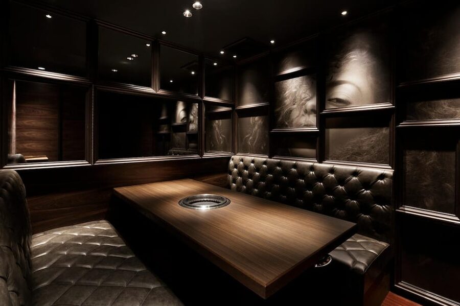 Osaka: Premium Wagyu Yakiniku at Nikuoroshi Mannoya Bettei - Who should book this experience?