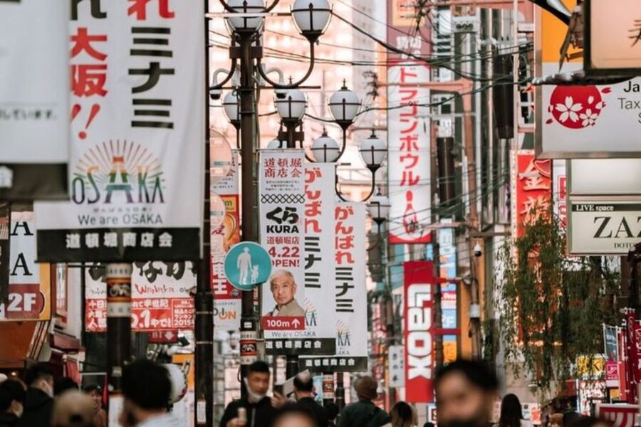 Osaka: Private Custom Walking Tour with a Local Guide - How much can you cover in two, four, or eight hours?