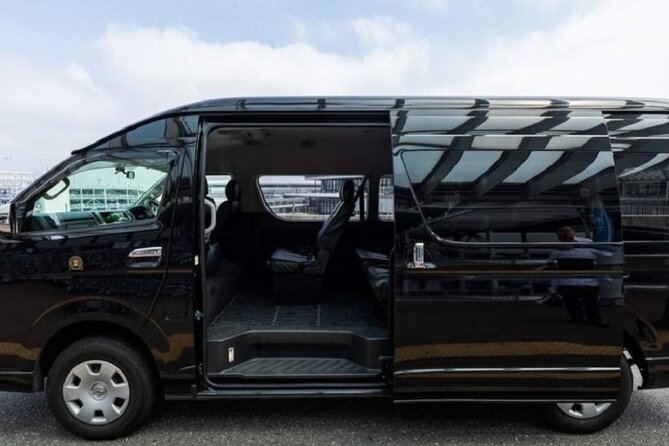 Osaka : Private One-way Transfers to/from Kansai Airport(KIX) - A private ride from KIX to central Osaka