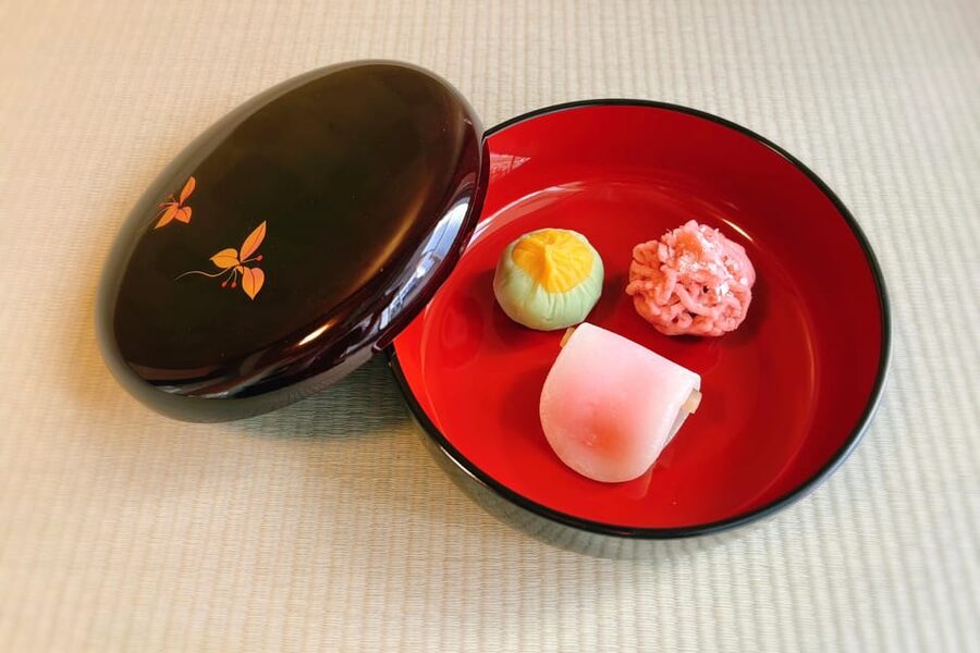 Osaka: Private Tea Ceremony and Calligraphy Experience - The teaching style and cultural value