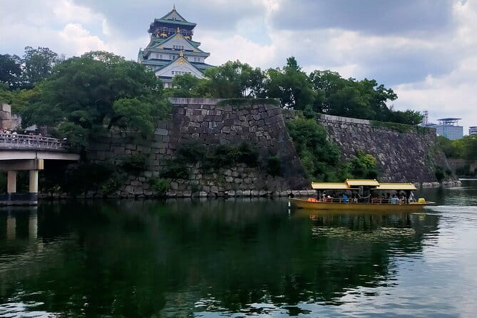 Osaka Private Tour with English-Speaking Driver - Shinsekai Inari Shrine: small, local, and easy to combine