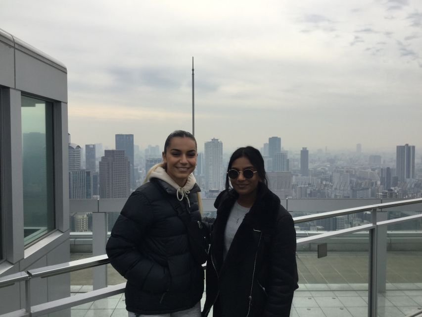 Osaka Private Tour with Government-Licensed Guide - What the guides add to the experience