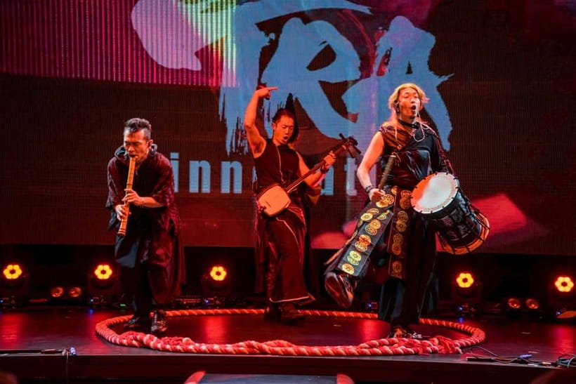 Osaka:SUMO BEATS SHOWCASE: Taiko Drum and Wagyu burger! - Learning sumo before the clash