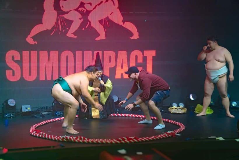 Osaka:SUMO BEATS SHOWCASE: Taiko Drum and Wagyu burger! - The opening: silence, then a wall of sound