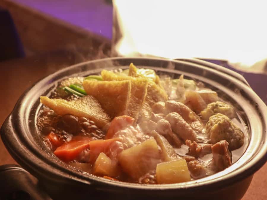 Osaka: Sumo Show & Experience w/ Optional Kimono & Hot Pot - Choosing chanko nabe and other food